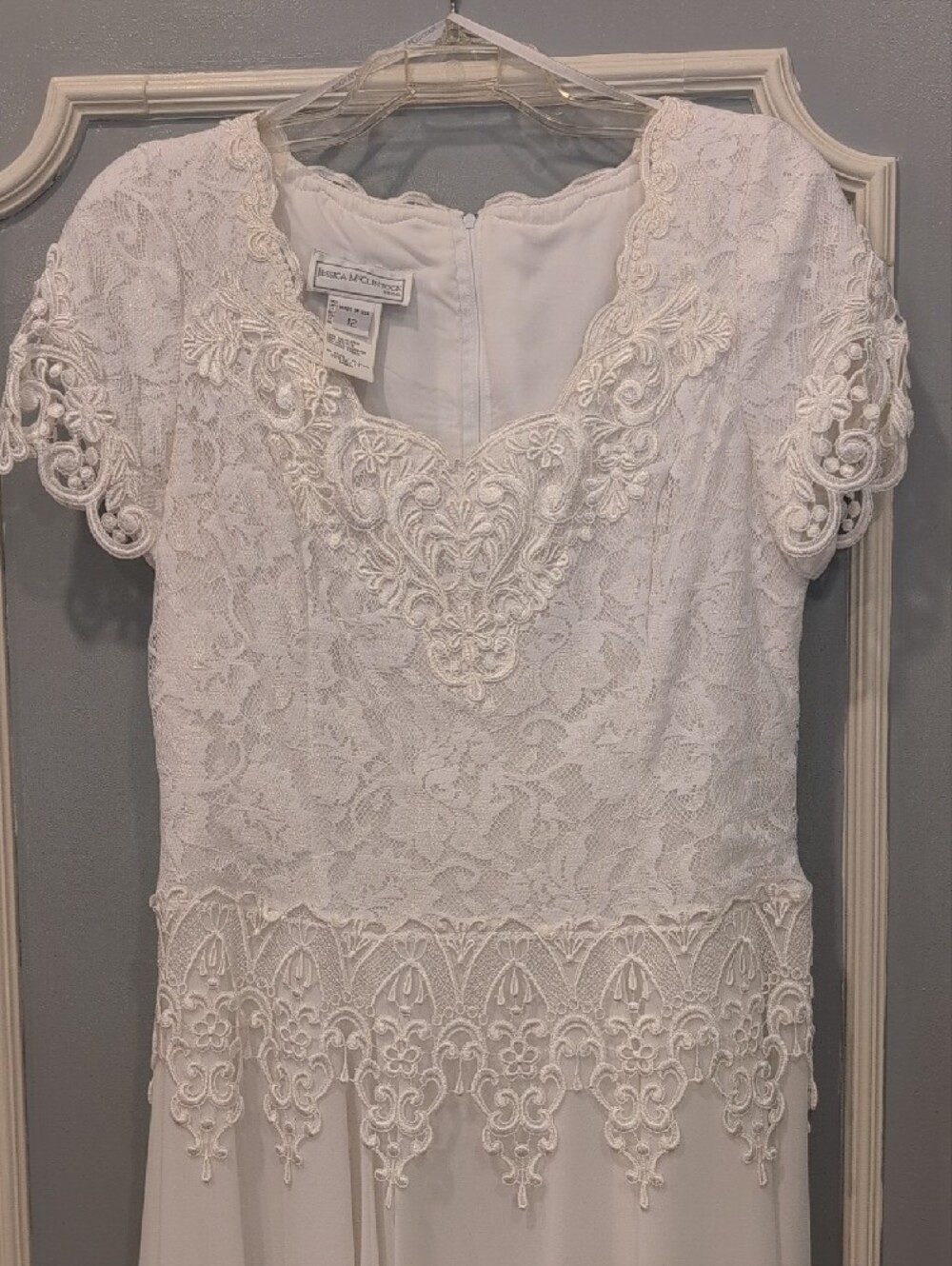 Jessica McClintock White Lace Full Length Wedding Dress - Picture 3 of 5